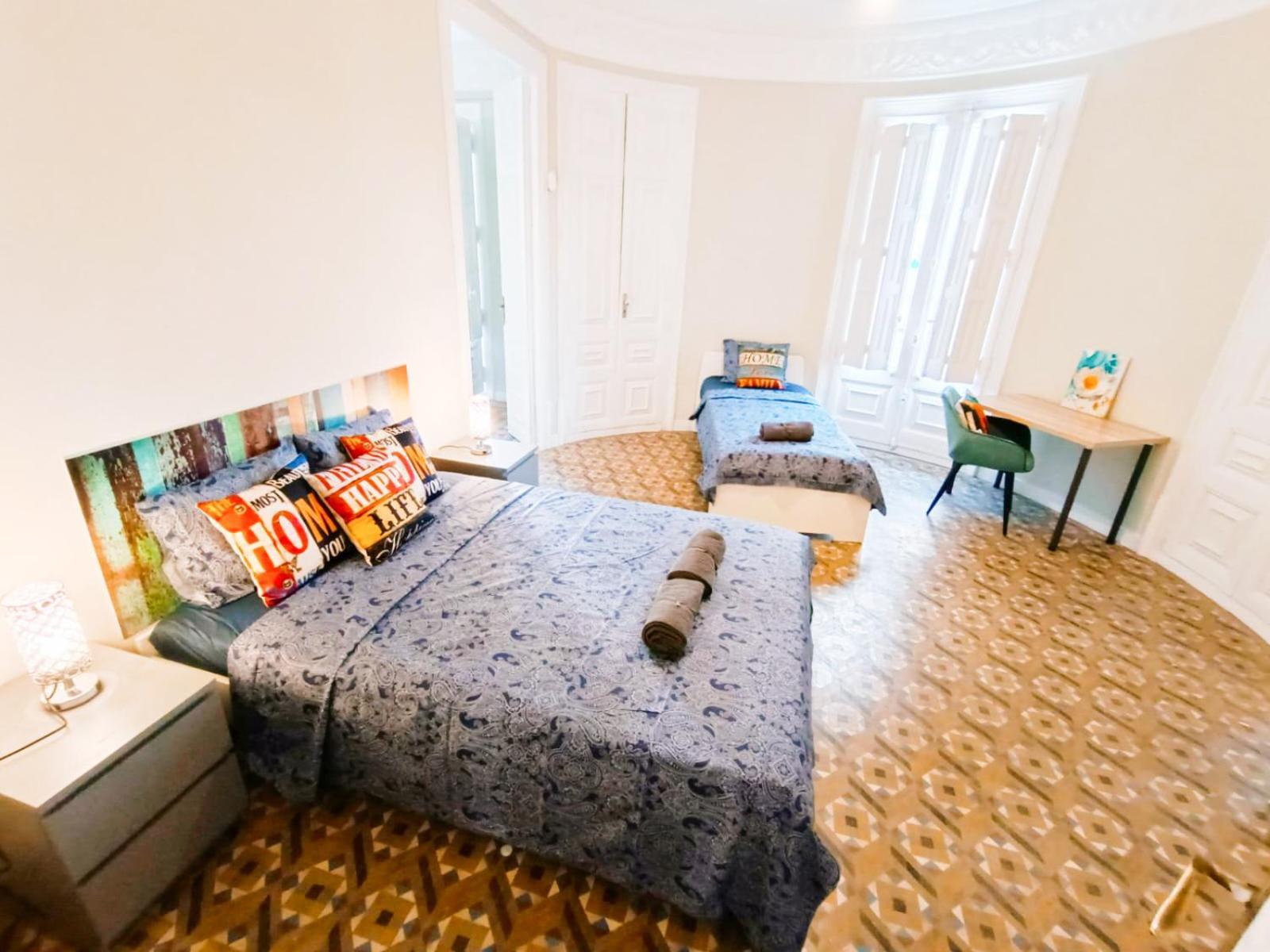 Private Rooms By Plaza Catalunya Barcelona Exterior foto